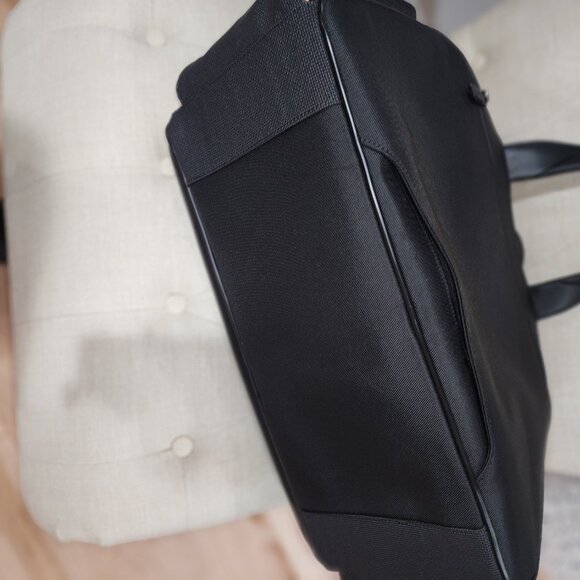 TUMI I McLaren Quantum Duffel - BRAND NEW!!!! - Picture 13 of 14